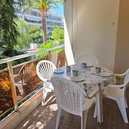 Appartement Lerins-8 By Interhome