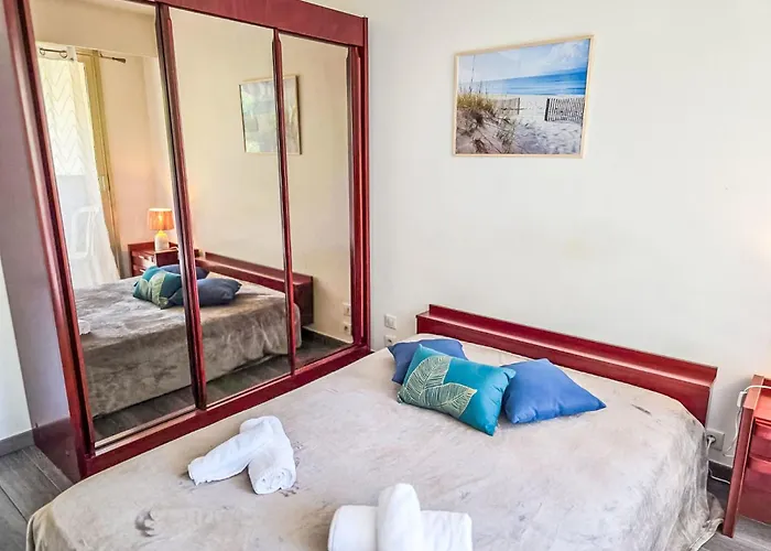 Lerins-8 By Interhome